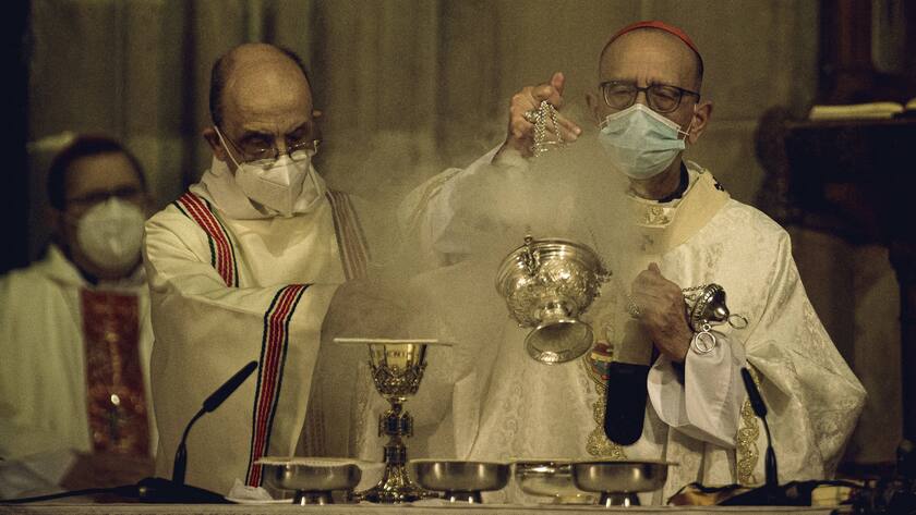 Heiligabend-Gottesdienst mit Maske: Der Erzbischof von Barcelona, Joan Josep Omella.