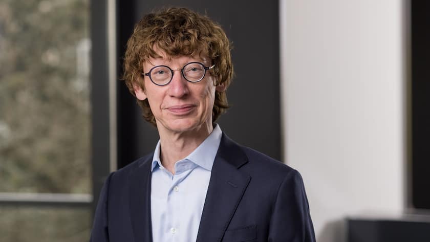 Dr. Thorsten Hens ist ein deutsch-schweizerischer Ökonom und lehrt am Department of Finance an der Universität Zürich. Seine Schwerpunkte sind Behavioral und Evolutionary Finance.