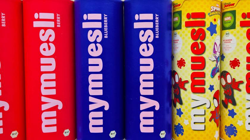Mymüsli in einem Verkaufsregal in einem Supermarkt in Deutschland.