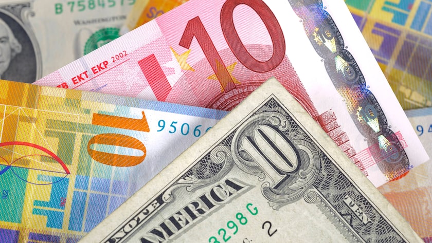 Banknoten von verschiedenen Währungen.