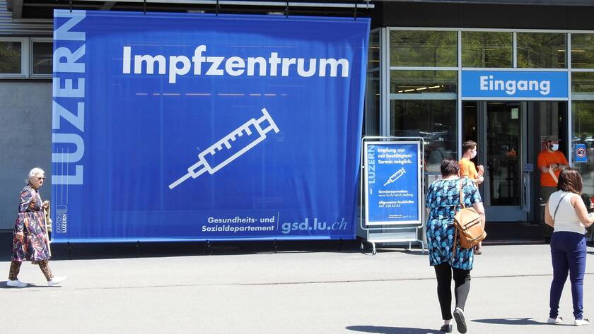 Das Messezentrum in Luzern ist wegen Corona zum Impfzentrum umfunktioniert worden.