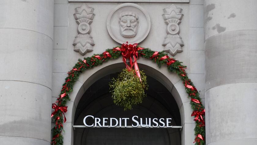 Weihnachtsdekorationen bei der Credit Suisse.