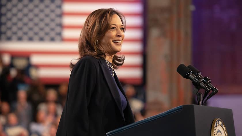 Kamala Harris spricht während einer Wahlkampfveranstaltung in Philadelphia, 27. Oktober 2024.