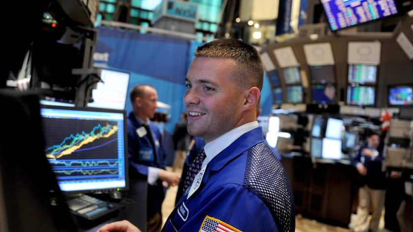 Ein Trader an der Börse NYSE in New York, USA (2011).
