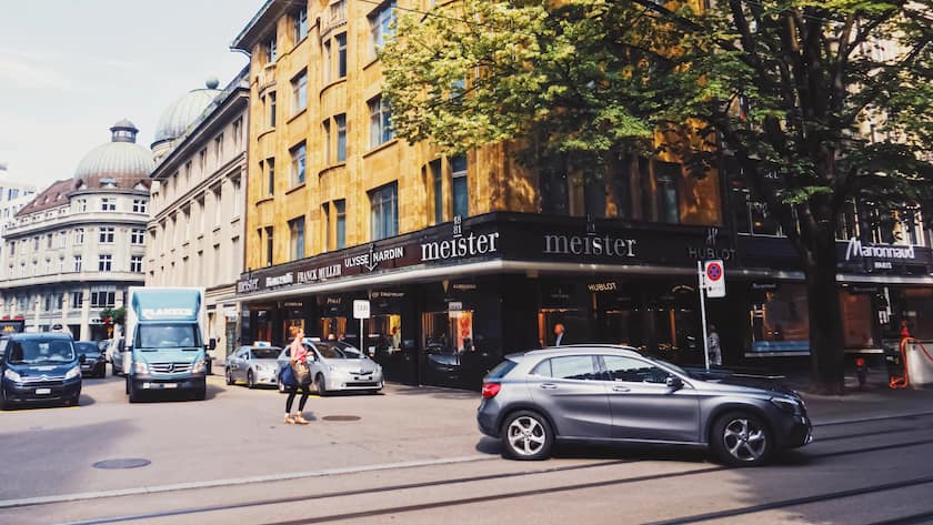 Blick in die Zürcher Bahnhofstrasse, wo sich das Geschäft von Meister 1881 befindet.