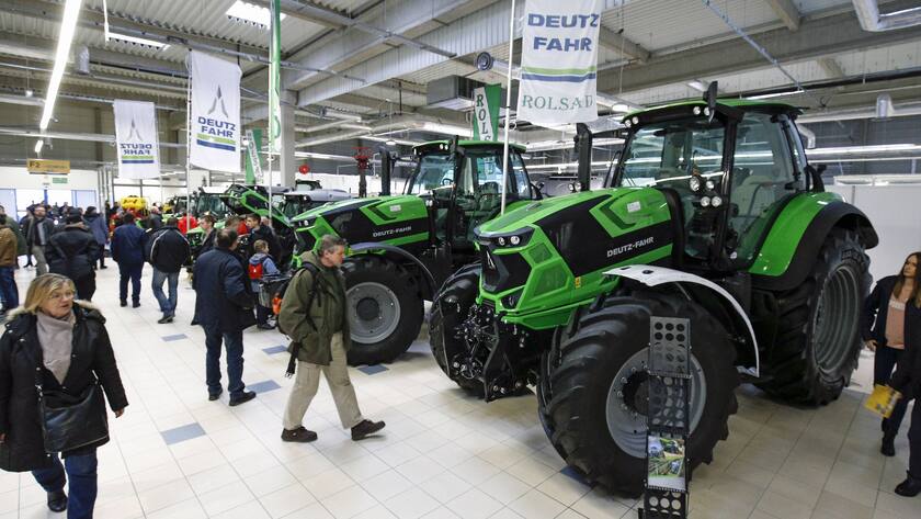 Traktoren von Deutz an einer Landwirtschaftsmesse in Warschau.