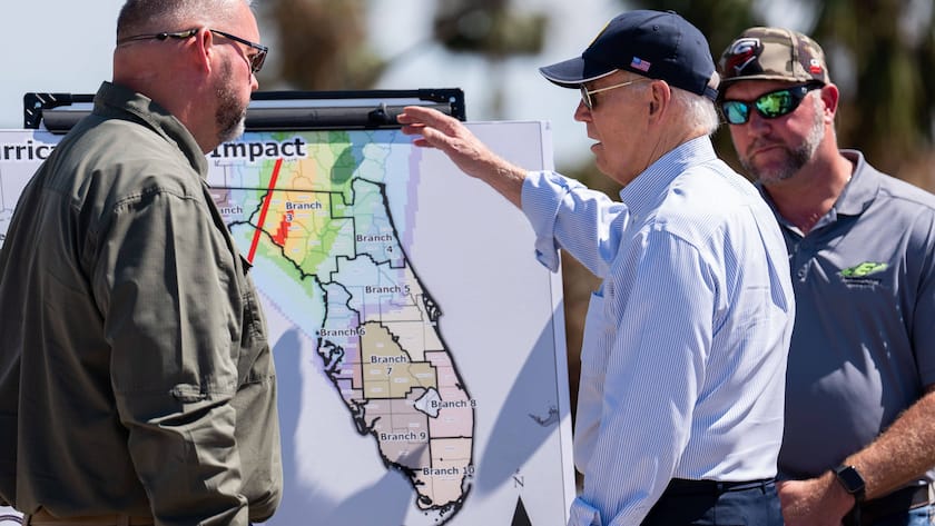 US-Präsident Joe Biden wird in Florida über die Auswirkungen des Sturms Helene informiert (Keaton Beach, 3. Oktober 2024).