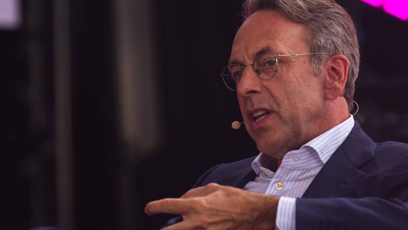 Investor und Risikokapitalspezialist Klaus Hommels, Gründer von Lakestar, bei einem Auftritt in Köln im September 2022.