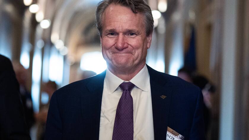 Brian Moynihan, CEO der Bank of America, beim Verlassen des US-Kapitols im Februar 2025.