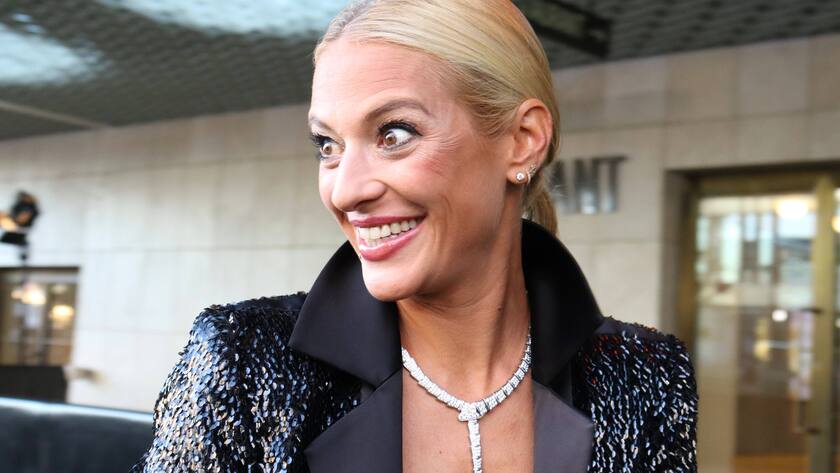 Christa Rigozzi auf dem grünen Teppich des Zürich Film Festival 2021.