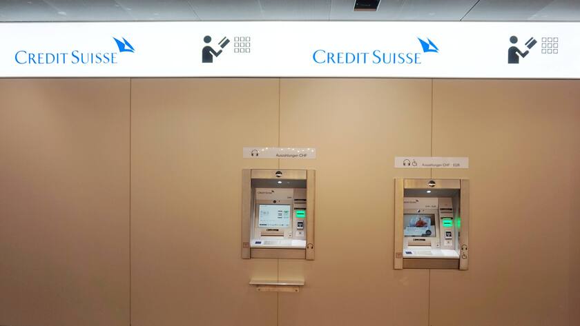 Bancomaten der Credit Suisse.