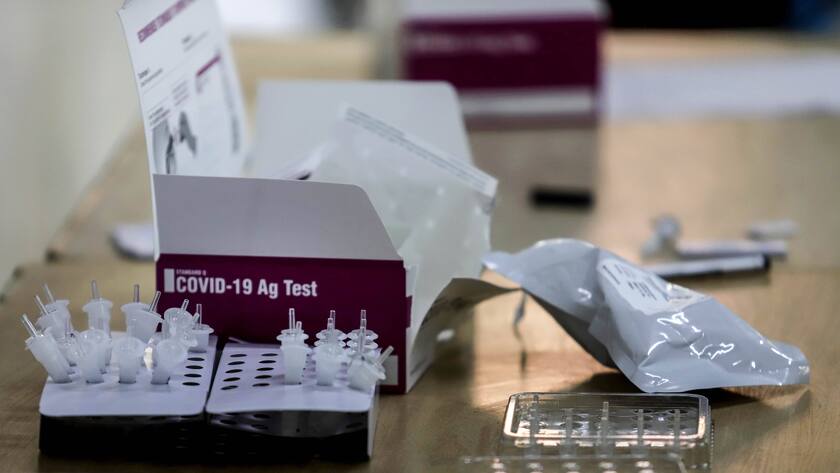 Material für Coronavirus-Tests in einem Spital in New Delhi, Indien.