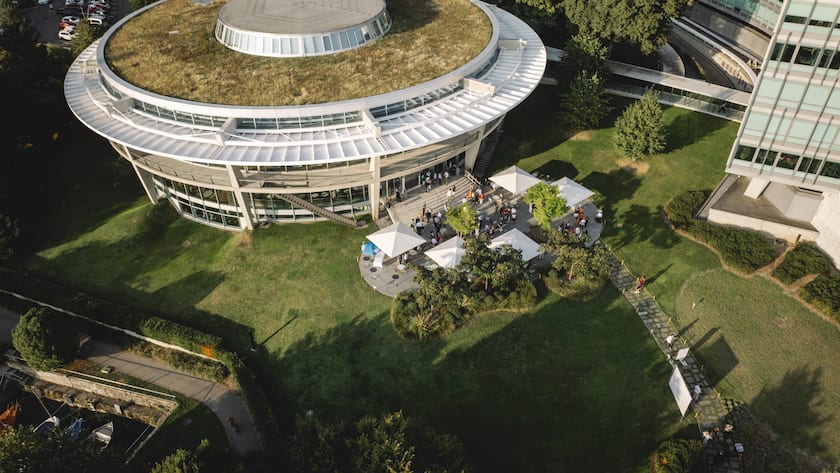 Blick den Pavillon des Nestlé-Hauptquartiers in Vevey.