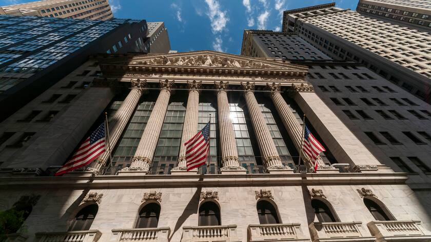 Börsen-Ticker: Dow schliesst über Marke von 30.000 Punkten - Twitter im Fokus - Europas Börsen ziehen kräftig an US-Börse in New York