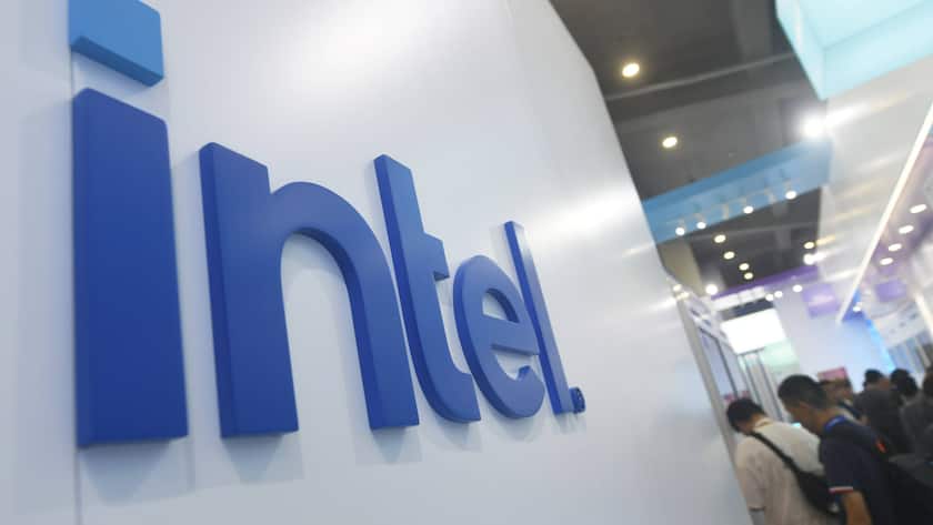 Stand von Intel an einer Messe in in Hangzhou, China.