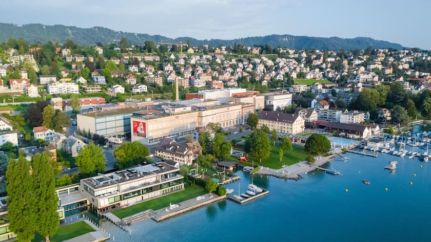 Lindt & Sprüngli startet den neuen geplanten Aktienrückkauf am 4. Mai Der Hauptsitz von Lindt&Sprüngli in Kilchberg.