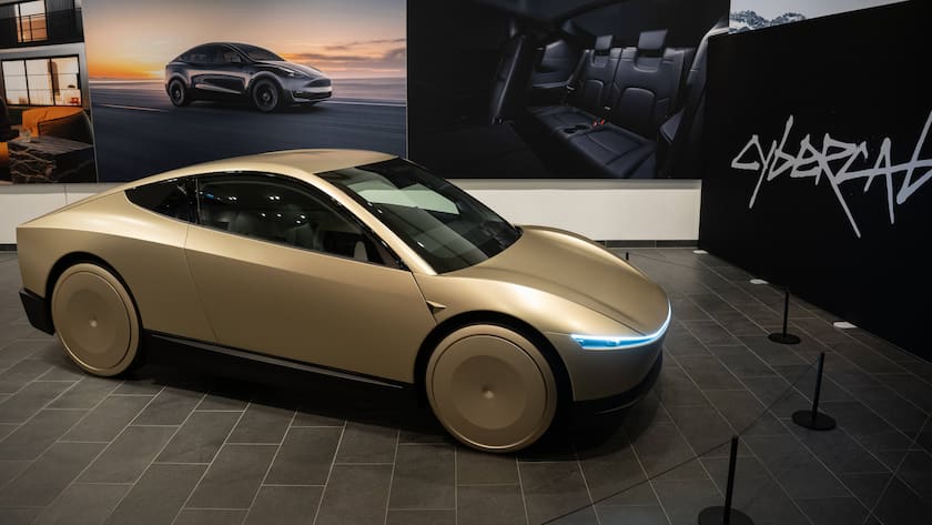 Elektroauto-Hersteller Tesla stellt sein Autonomes Robotaxi Cybercab in Berlin vor (November 2024).
