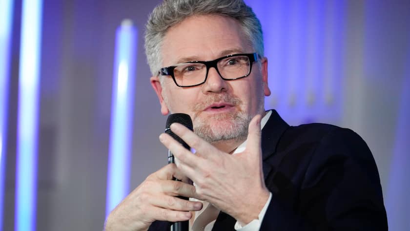 Adam Tooze: «Ein Taiwan-Konflikt wäre ein absolutes Desaster» Adam Tooze, Wirtschaftshistoriker und Professor an der Columbia University New York, bei einem Auftritt in Berlin im Dezember 2022.