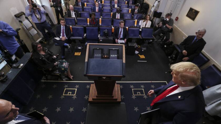 US-Präsident Donald Trump am Beginn eines Medien-Briefings zur Coronavirus-Krise.