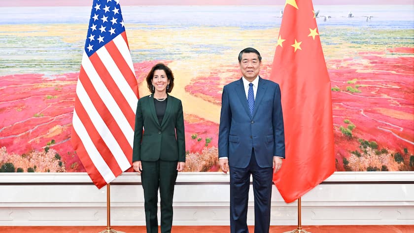 Der chinesische Wirtschaftsminister He Lifeng trifft US-Handelsministerin Gina Raimondo in Peking.