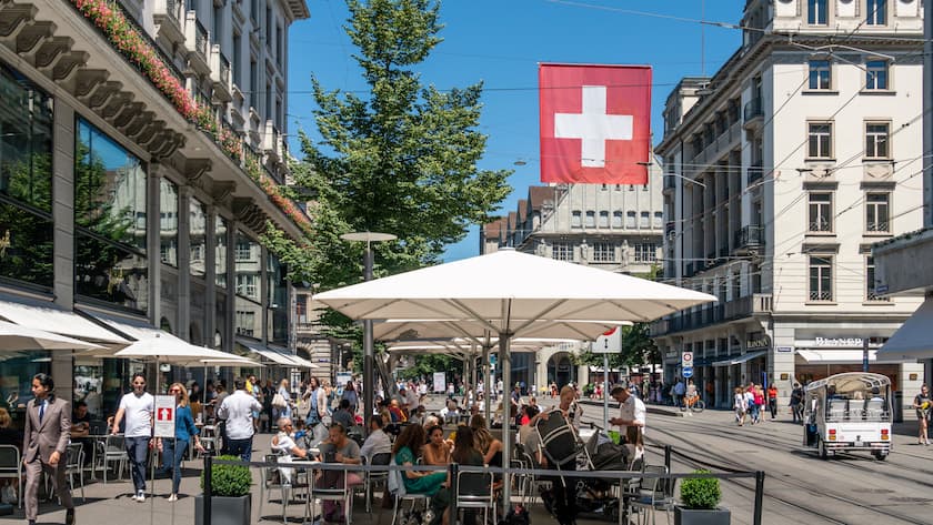 Zürcher Bahnhofstrasse, nahe am Bankensitz Paradeplatz.