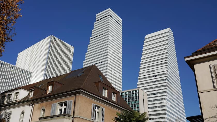 Am Roche-Konzernsitz in Basel.