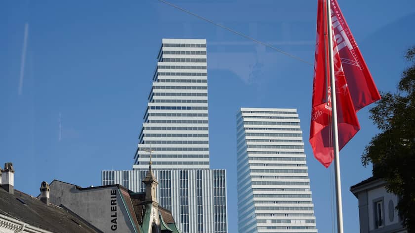 Am Roche-Konzernsitz in Basel.