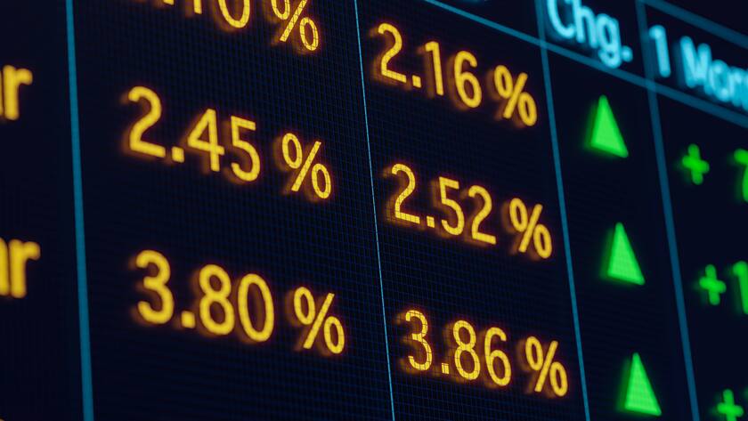 Ein Bildschirm mit Börsenkursen.