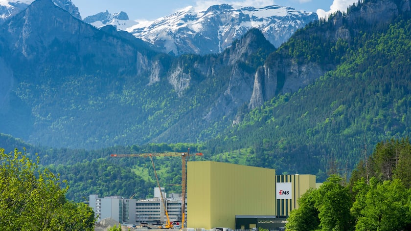 Ein IPO und der Zahlenauftakt: Geht die Rally am Schweizer Aktienmarkt in der neuen Börsenwoche weiter? Fabrik von Ems-Chemie in Domat Ems, Graubünden.