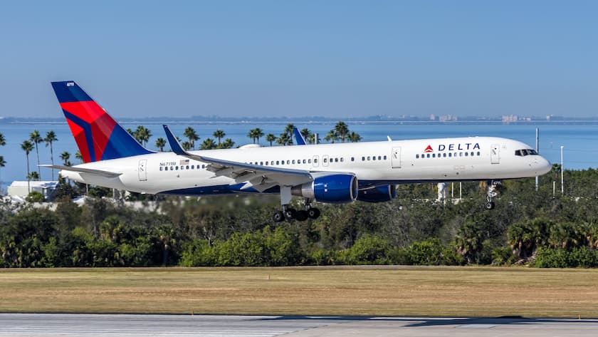 Delta enttäuscht mit dem Gewinnziel für 2026 Eine Boeing der Fluggesellschaft Delta Air Lines landet an einem Flughafen in den USA.