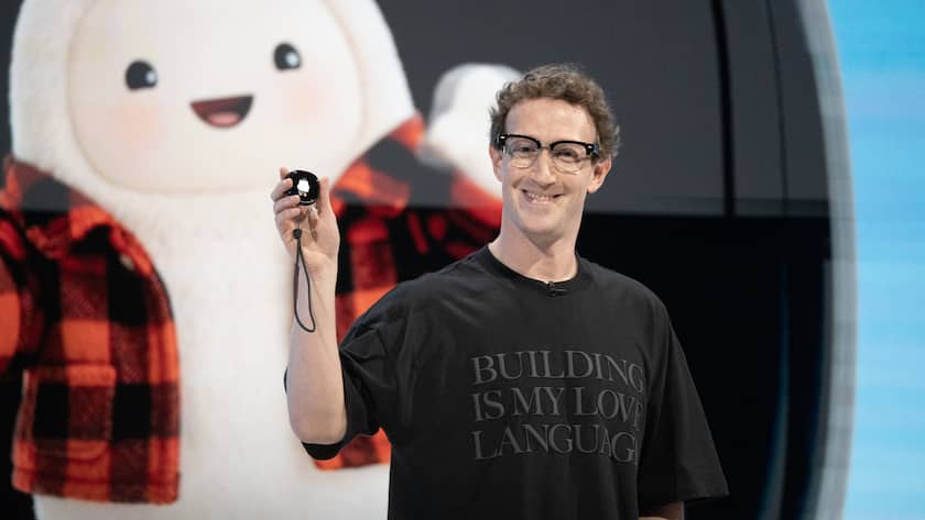 Meta stellt Muse Charm vor - ein Mini-Gerät für mobile KI-Nutzung Konzern-Chef Mark Zuckerberg stellt Meta Charm vor.