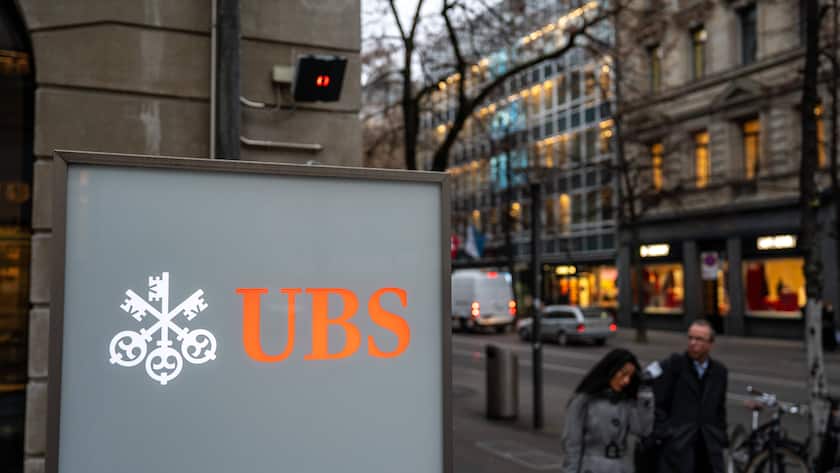 Logo der UBS an der Bahnhofstrasse in Zürich.