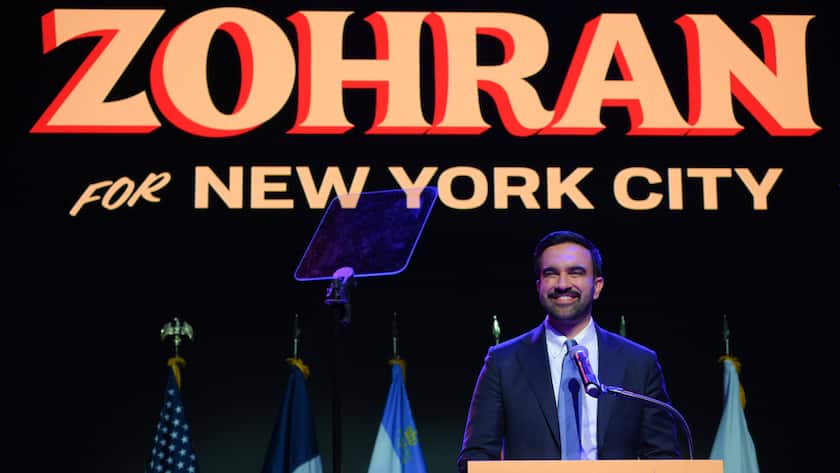 Zohran Mamdani ist neuer Bürgermeiste von New York (2025).