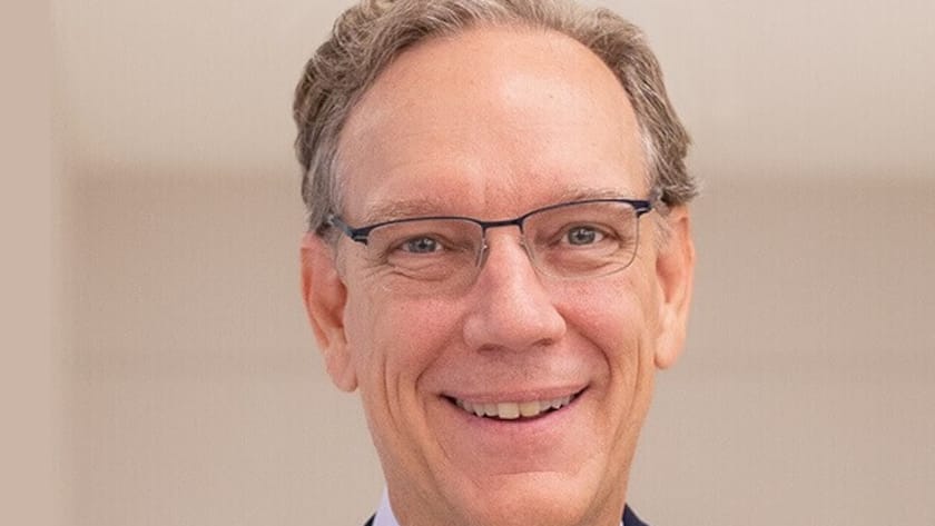 Aktienmarktausblick: 3 Themen für die zweite Jahreshälfte 2026 Rob Lovelace ist Aktienportfoliomanager und Chairman von Capital International, Inc. Er hat 40 Jahre Investmenterfahrung (Stand 31. Dezember 2025). Er hat einen Bachelor in Mineralökonomie von der Princeton University und ist CFA®.