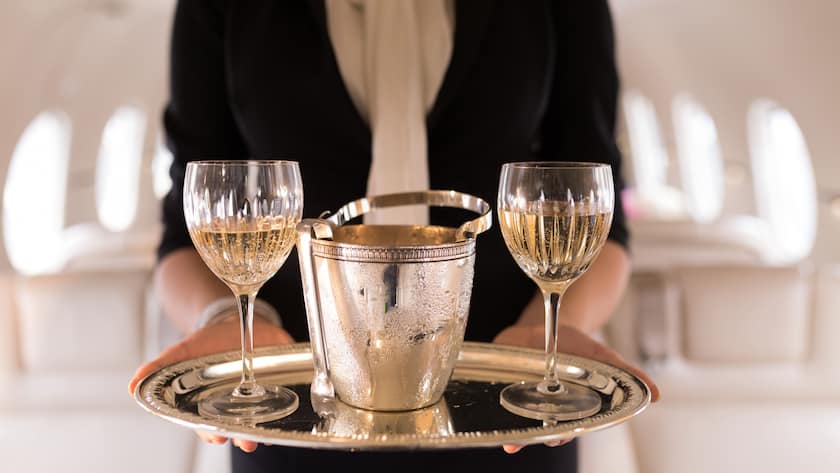 Champagner im Privatjet: Das Image des Reichen-Netzwerks Asmallworld.