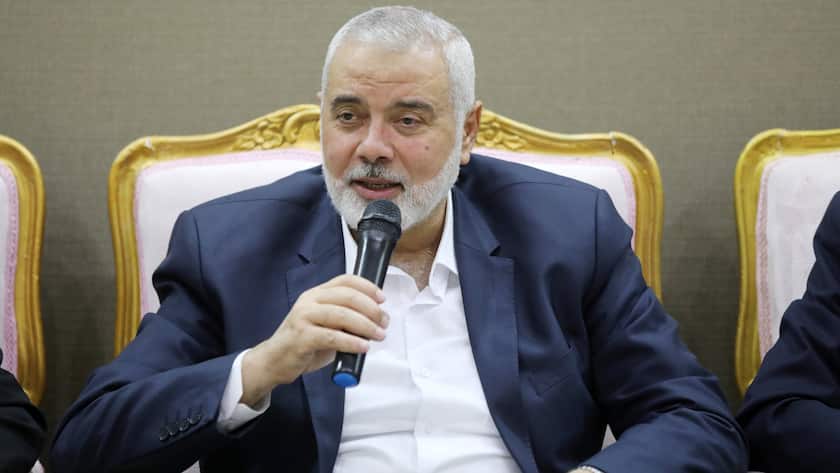 Ismail Hanija, politischer Anführer der radikalislamischen Hamas, bei einem Auftritt während der Fussball-WM in Katar im Dezember 2022.