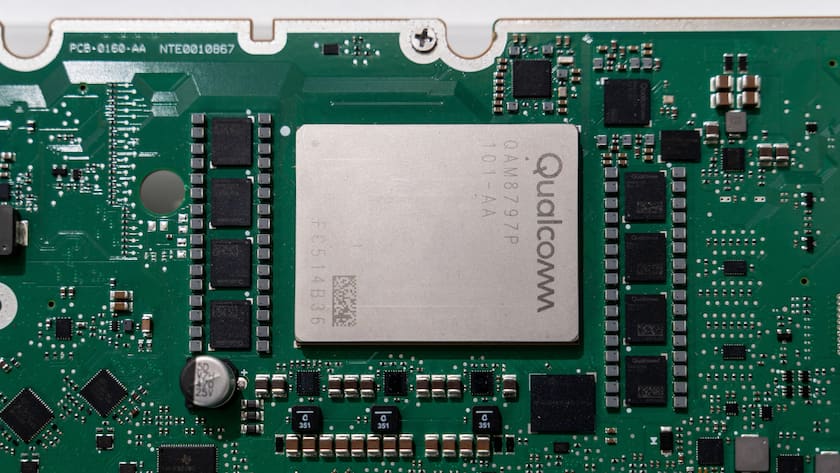 Der Chip QAM879P von Qualcomm (2025).