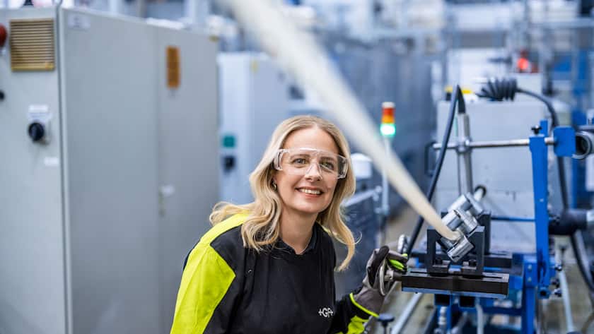 Höhere Umsatz- und Gewinnstabilität: Georg Fischer gestärkt durch Analystenzuversicht Mitarbeiterin von Georg Fischer in Schweden.