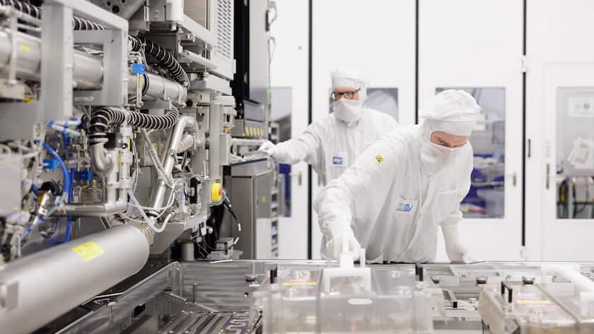 Eine Lithografiemaschine von ASML in der Herstellung.