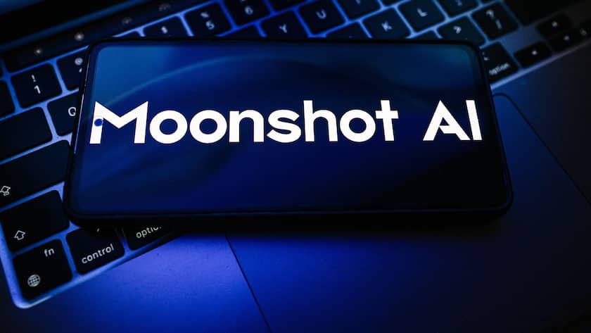 Der Schriftzug von Moonshot AI auf einem Tablet-Bildschirm.