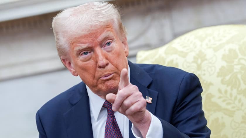 US-Präsident Donald Trump im Oval Office im Weissen Haus, Washington, D.C., USA (Februar 2025).