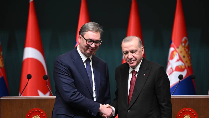 Der serbische Präsident Aleksandar Vučić trifft sich im Januar 2026 in Ankara mit dem türkischen Präsidenten Recep Tayyip Erdoğan.