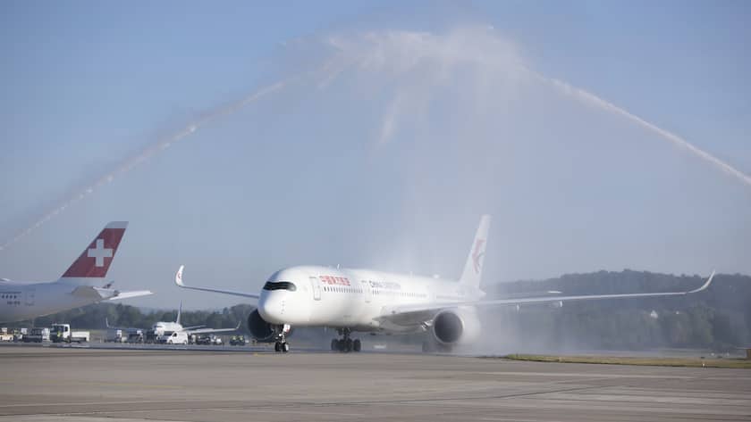 Erstankunft eines Airbus der Airline China Eastern am Flughafen Zürich (2026).