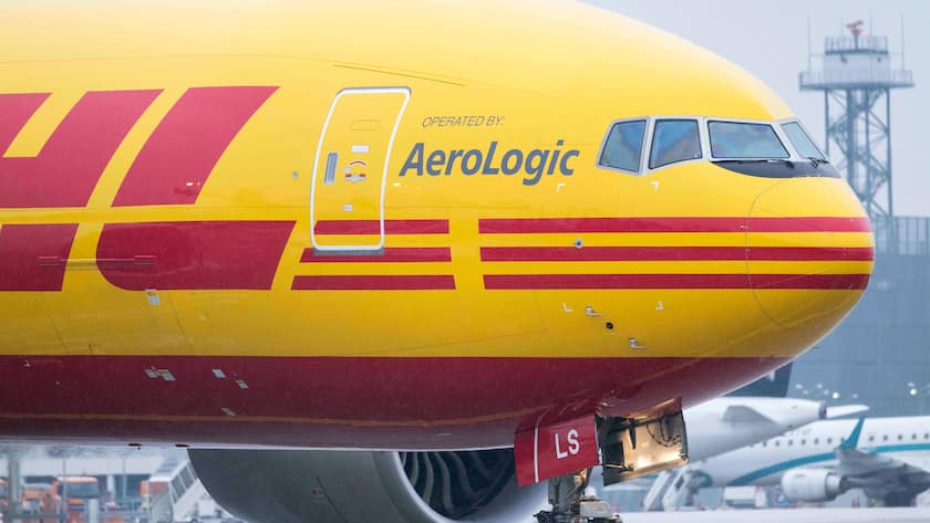 Ein Transportflugzeug der DHL.