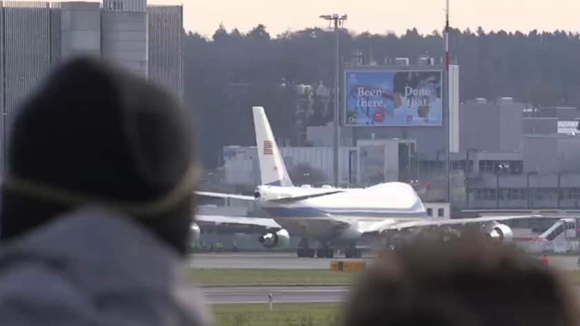 Die Air Force One mit US-Präsident Donald Trump am Flughafen in Zürich.