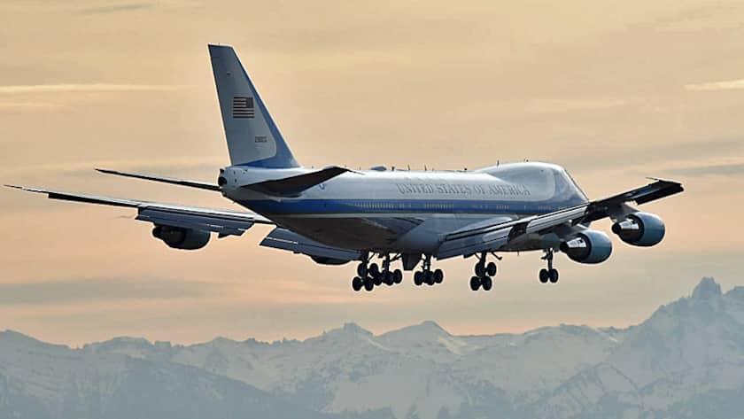 Die «Air Force One» im Anflug auf Zürich anlässlich des Besuchs von US-Präsident Donald Trump am WEF 2018 (25.1.2018).