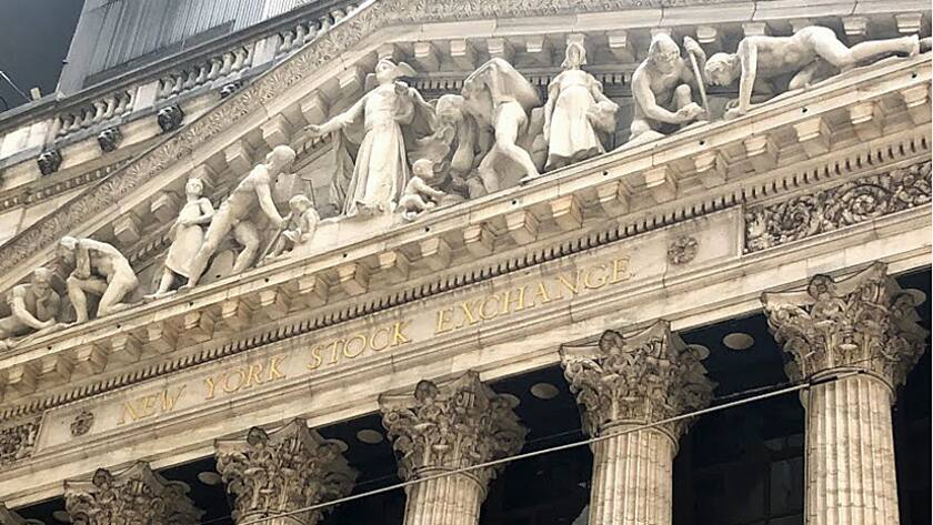 Gebäude der New York Stock Exchange an der Wall Street in New York.