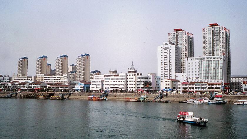 Die chinesische Grenzstadt Dandong.