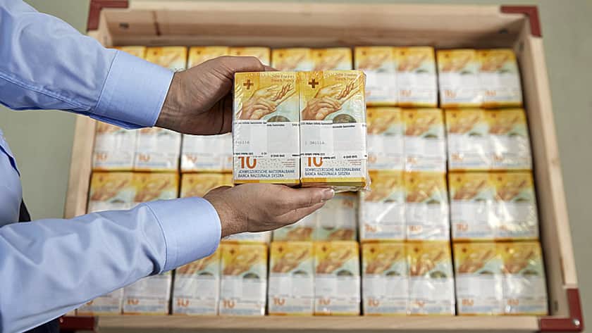 Die neue Schweizer 10-Franken-Note «frisch ab Presse» verpackt auf Rahmenpalette (11.10.2017).
