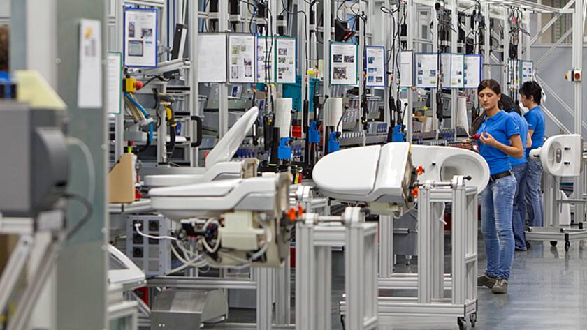 Blick in die Produktion von Geberit.